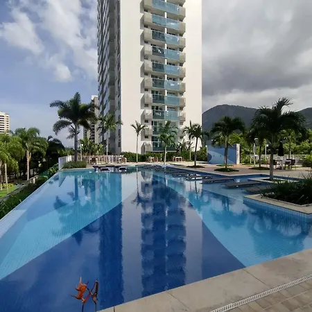 Apto Na Barra Da Tijuca Proximo A Praia